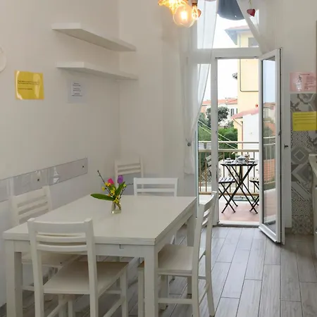 Silvia's House Apartment *