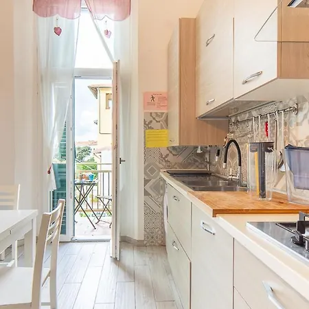 Silvia's House 아파트 *